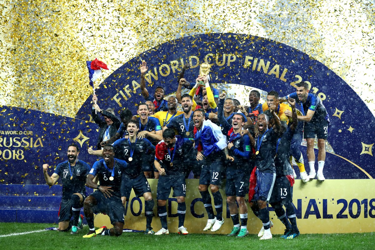 विश्वकप फुटबलको उपाधि फ्रान्सलाई, क्रोएसिया ४–२ ले पराजित