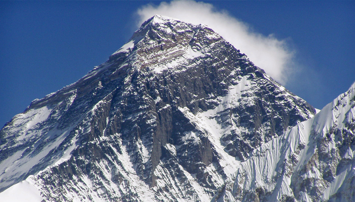 पर्वतारोहणका लागि नेपाल प्रमुख गन्तव्य, आरोहीको पहिलो रोजाइ सगरमाथा