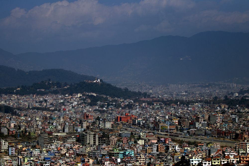 कीर्तिपुर बाट बिहीबार देखिएको काठमाडौं उपत्यकाको दृश्य । तस्बिरः रासस