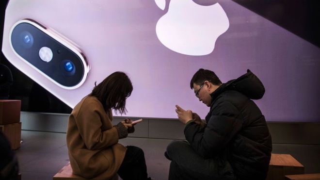 कोरोनाका कारण आइफोनको ‘सप्लाइ’ प्रभावित हुने एप्पलको चेतावनी