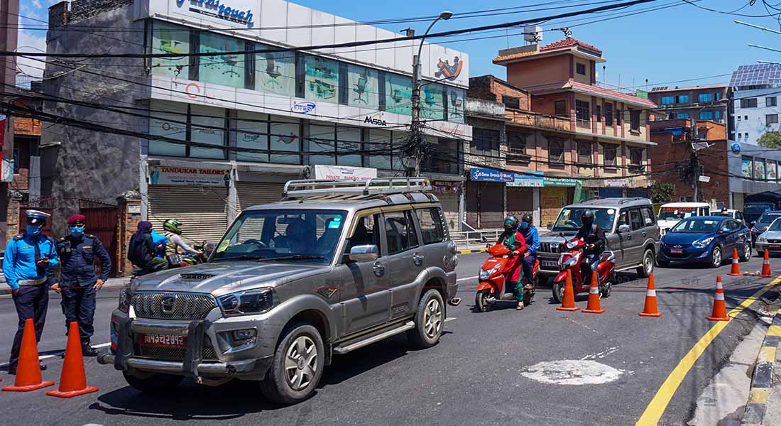 काठमाडौंमा गाडी चलाउने समय तोकियो, पानी र स्वास्थ्यका सवारी दिनभर चल्ने