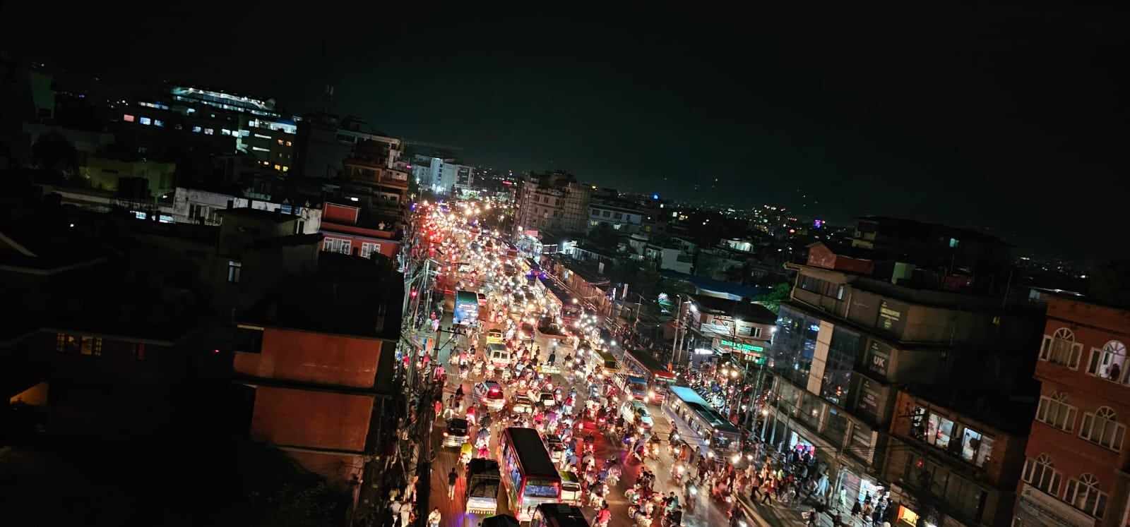 काठमाडौंको महाराजगन्ज चोकमै बम विस्फोट 