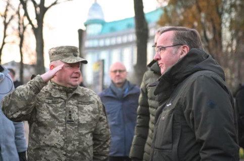 जर्मन रक्षामन्त्रीको अघोषित युक्रेन भ्रमण