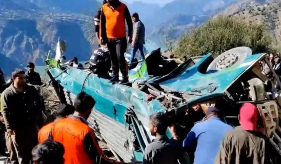 जम्मू कश्मीरमा बस दुर्घटना : ३६ जनाको मृत्यु, १९ घाइते