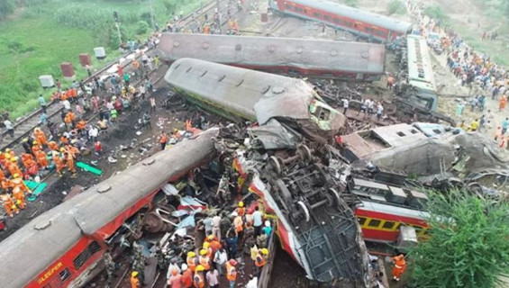 भारतमा रेल दुर्घटना हुँदा चारजनाको मृत्यु
