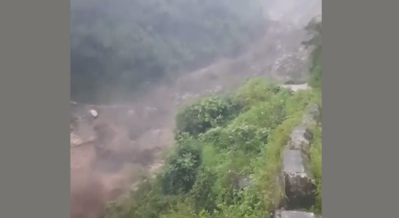 भारतको हिमाचल प्रदेशमा बाढी र पहिरोका कारण ६१ जनाको मृत्यु