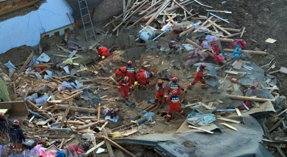 चीनमा भूकम्पमा परी मृत्यु हुनेको संख्या १३१ पुग्यो