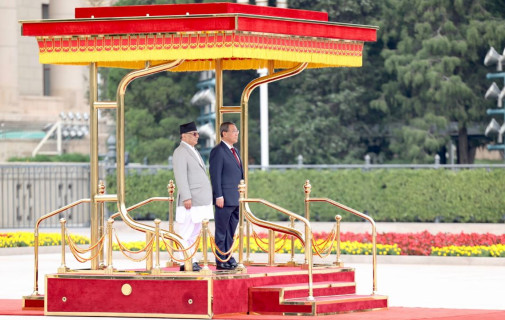 प्रधानमन्त्री प्रचण्डको चीन भ्रमण : प्रतिवद्धता पूरा भएनन्, समझदारी उल्लेखनीय छैनन् 