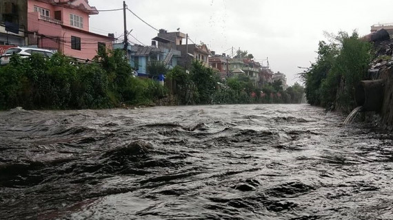 काठमाडौंसहित यी जिल्लाका नदी तथा खोलामा बाढीको जोखिम 