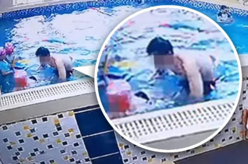 चीनमा पौडी प्रशिक्षकले बारम्बार बालिकाको टाउको पानीमा चोपलेको भिडियोले आक्रोश