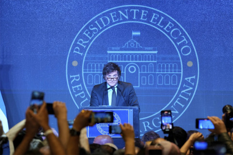 अर्जेन्टिनाको राष्ट्रपतिमा जाभियर माइली विजयी