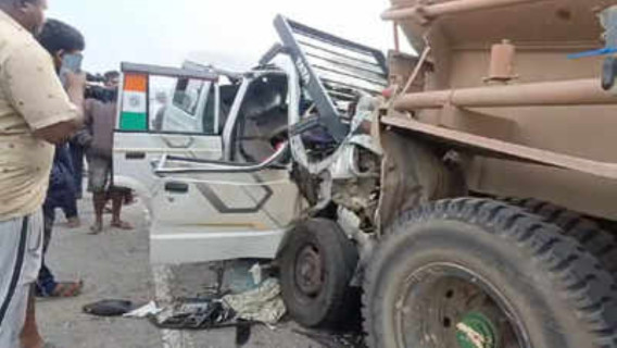भारतको कर्नाटकमा कार र ट्रक ठोक्किँदा १३ जनाको मृत्यु