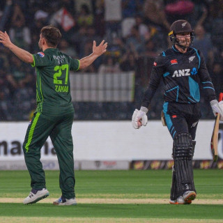 पाकिस्तानविरुद्ध न्युजिल्यान्ड चार रनले विजयी 