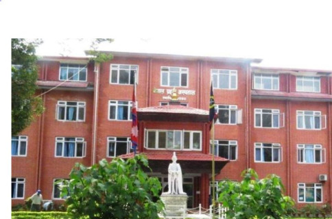 प्रहरी अस्पताल र काठमाडौं विश्वविद्यालयबीच साझेदारीको सम्झौता