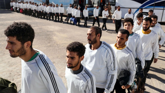 लिबियाले गर्‍यो ९६३ गैरकानुनी आप्रवासीलाई देश निकाला