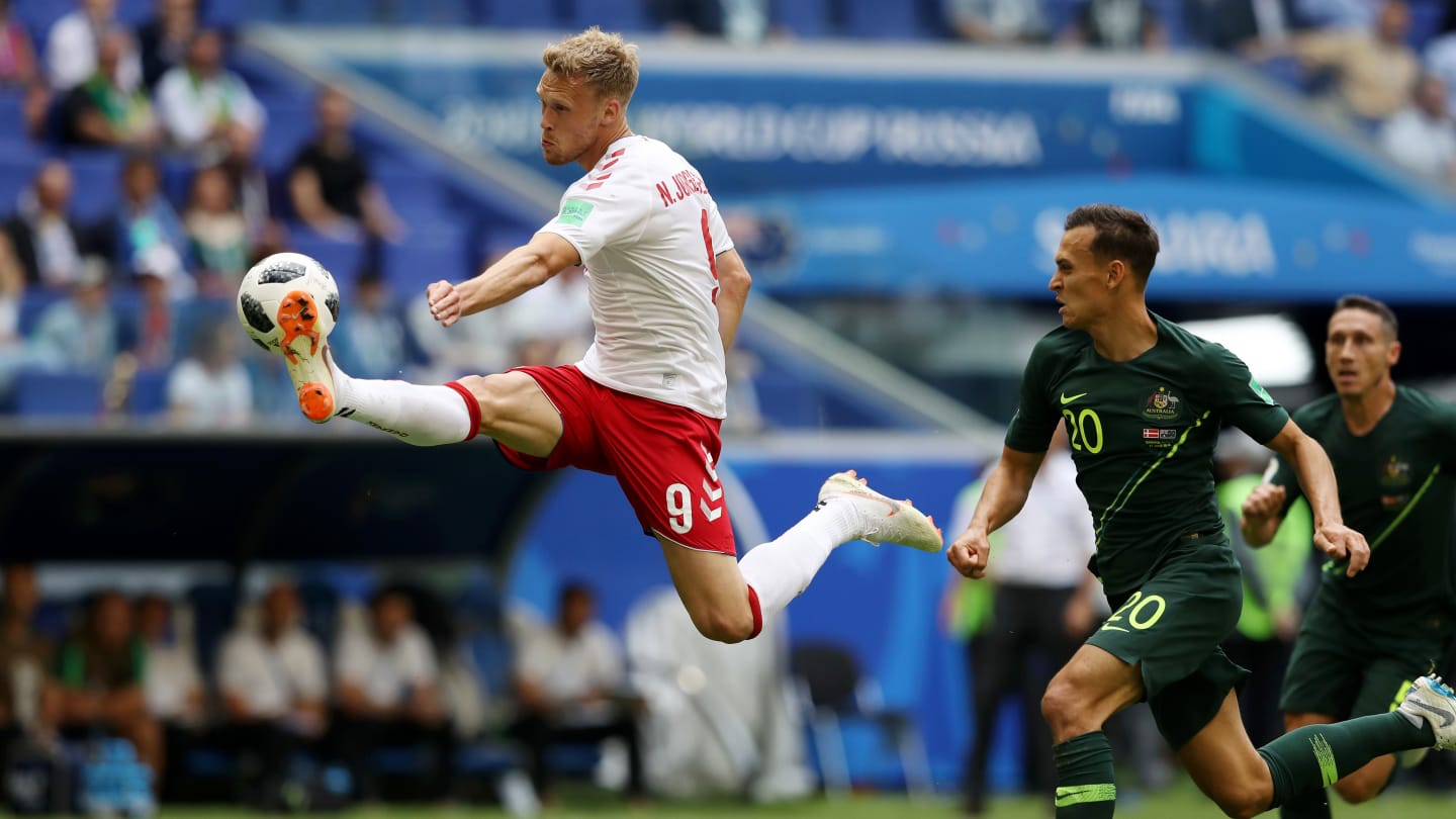 डेनमार्कविरुद्ध अष्ट्रेलियाले गोल फर्कायो, खेल १–१ गोलको स्थितिमा