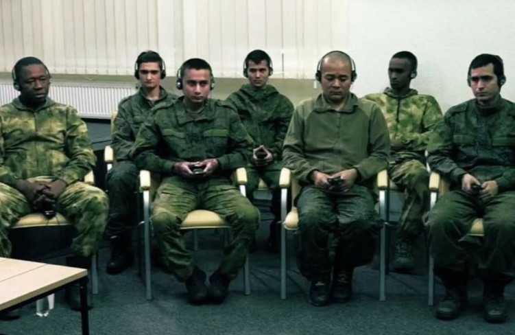 पाँच नेपाली युद्धबन्दी सार्वजनिक गर्दै युक्रेनले भन्यो– रूसी सेनामा भर्ती रोक्नुस्