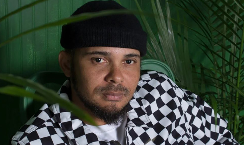 एलओडीमा प्रस्तुति दिँदै जमैकन–अमेरिकी डीजे वाल्सी फायर
