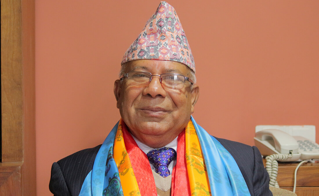माधव नेपाल पहिलोपटक कार्यवाहक अध्यक्ष