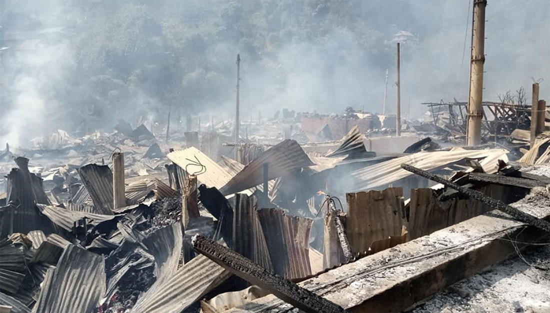 ४९ घर जलेर खरानी, पीडितलाई पाल टाँगेर राखियो