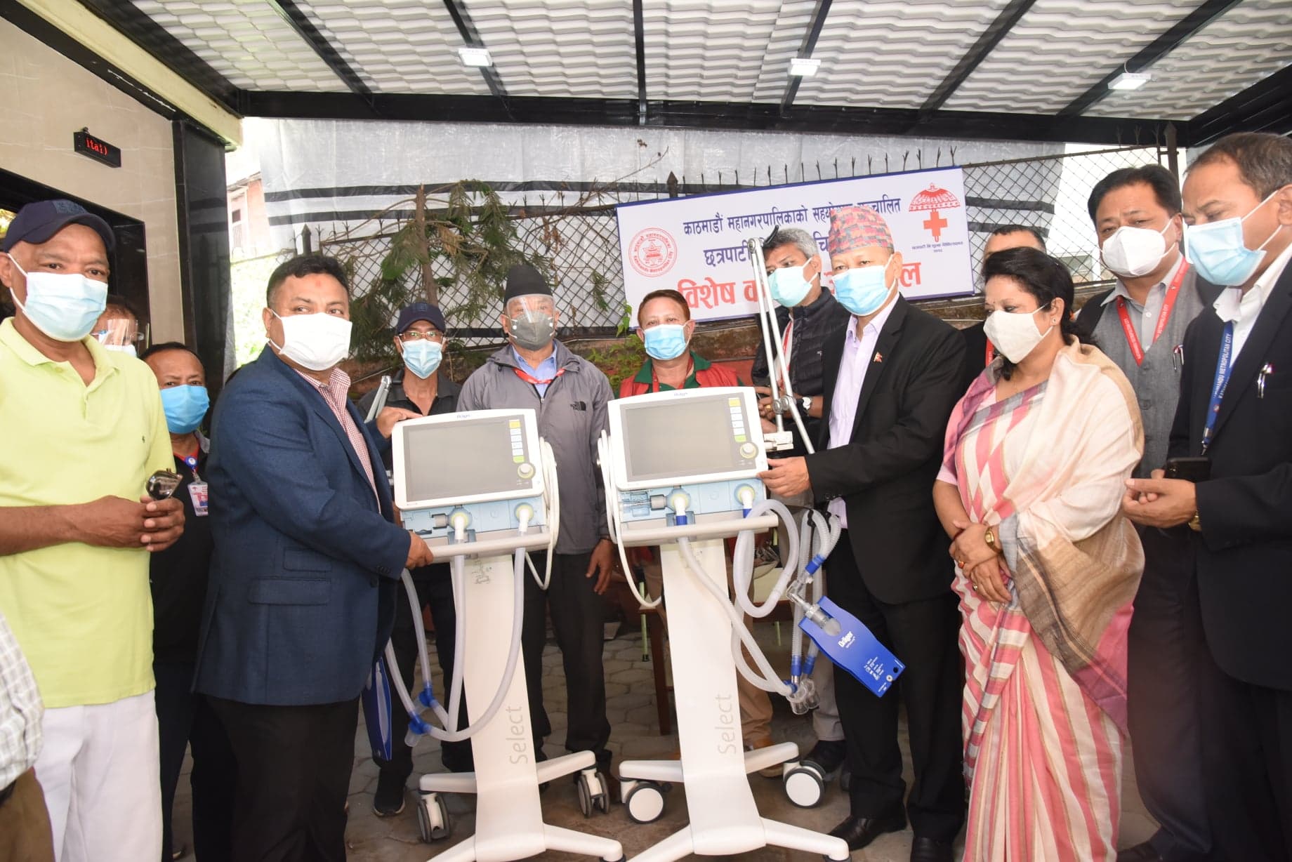 काठमाडौं महानगरद्वारा छत्रपाटी चिकित्सालयलाई ५३ लाख मूल्यका दुई थान भेन्टिलेटर सहयोग 