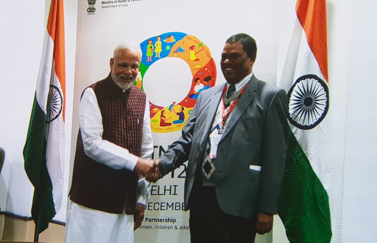 उपप्रधानमन्त्री यादवद्वारा भारतीय प्रधानमन्त्री मोदीसँग भेटघाट