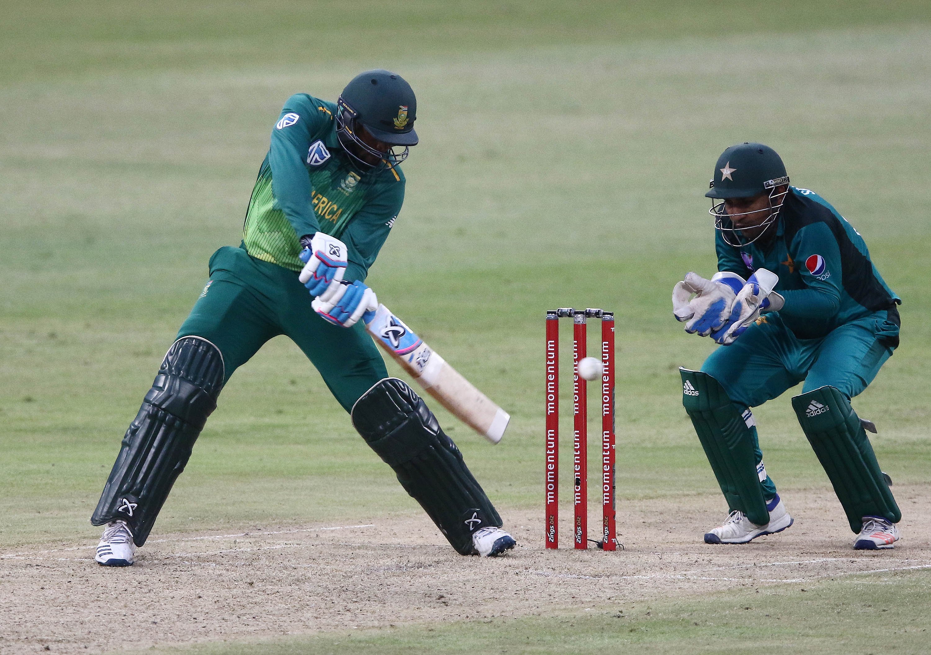 दोस्रो एकदिवसीय अन्तर्राष्ट्रियमा दक्षिण अफ्रिकाले पाकिस्तानलाई ५ विकेटले हरायो 