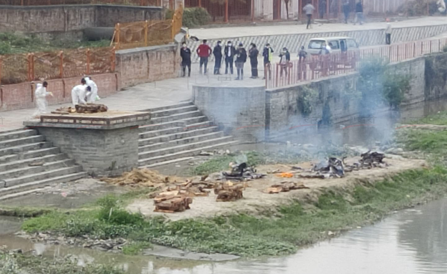 मृत्युदर निकै बढ्यो, सामूहिक शवदाहमा जानुपर्ने अवस्था आउन सक्छ : नेपाली सेना