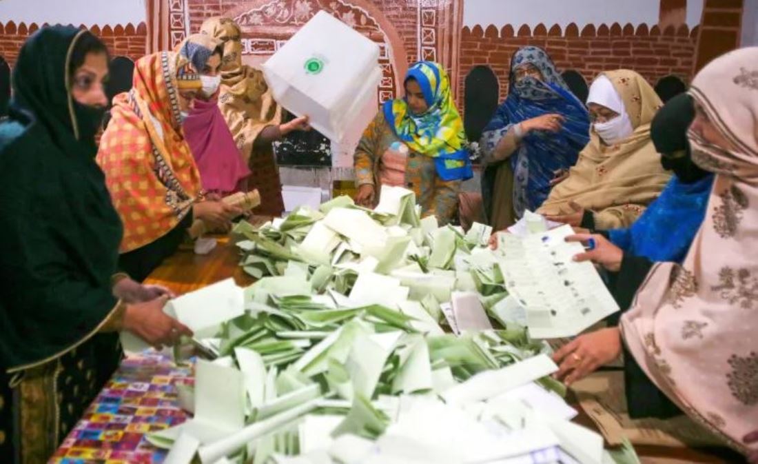 पाकिस्तान चुनाव : खानको पार्टी सरकार गठनको तयारीमा, आन्दोलनको धम्की