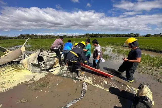फिलिपिन्स वायुसेनाको विमान दुर्घटना, चालक दलका दुईजनाको मृत्यु