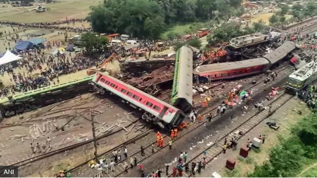 भारतीय रेल दुर्घटनामा मृत्यु हुनेको संख्या २८८ पुग्यो